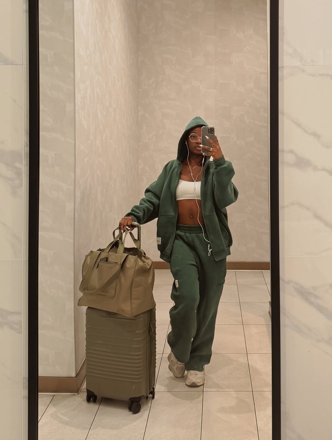 Sofi Ibrahim The Odditty Instagram travel outfit